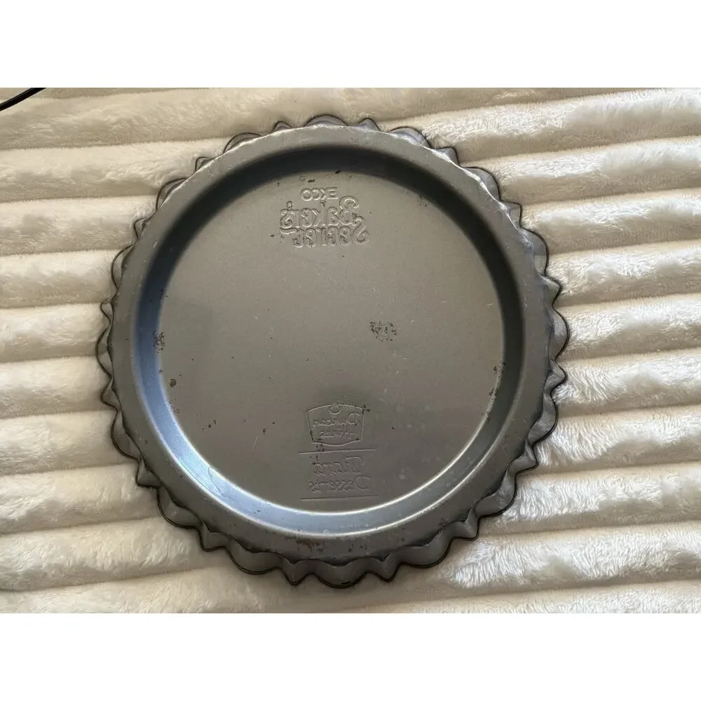 VINTAGE EKCO Baker's Secret Duncan Hines Tiara Dessert Pan Pie Fluted Tart